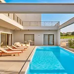 Taria-2 By Interhome בית נופש פורץ