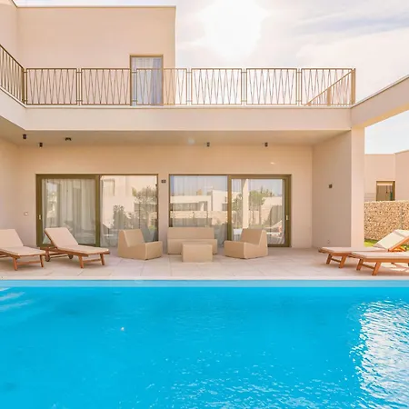 Taria-2 By Interhome *