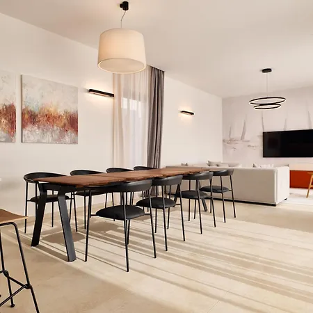 Taria-2 By Interhome * Πόρετς